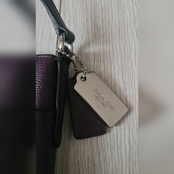 COACH KITT CROSSGRAIN LEATHER CROSSBODY SWING BAG PURPLE OXBLOOD SILVER HARDWARE - Picture 4 of 16